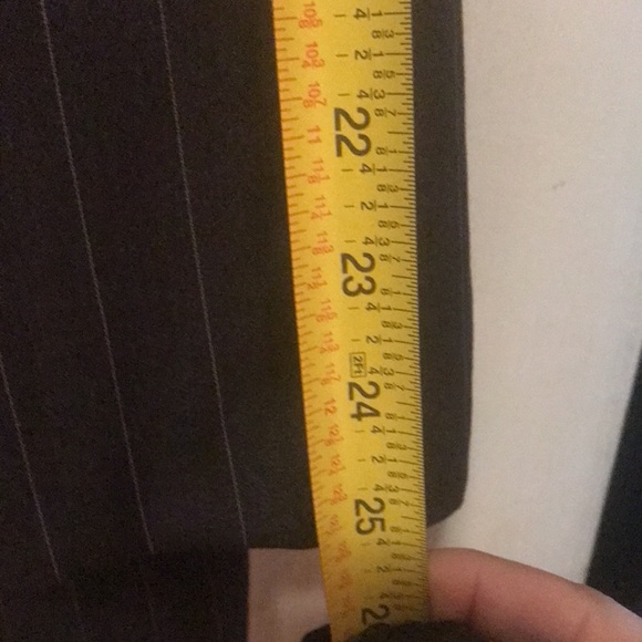 Suits Suits - Picture 3 of 10